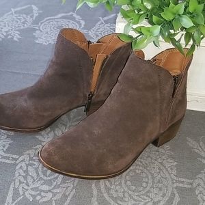 Lucky🍀Brand Boots